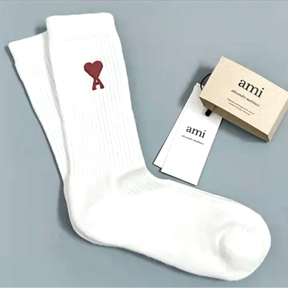 Ami white socks